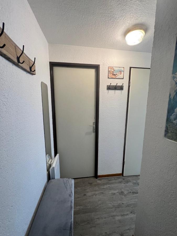 Appt T2 4 Pers Saint Lary Centre Village Parking Exterior photo